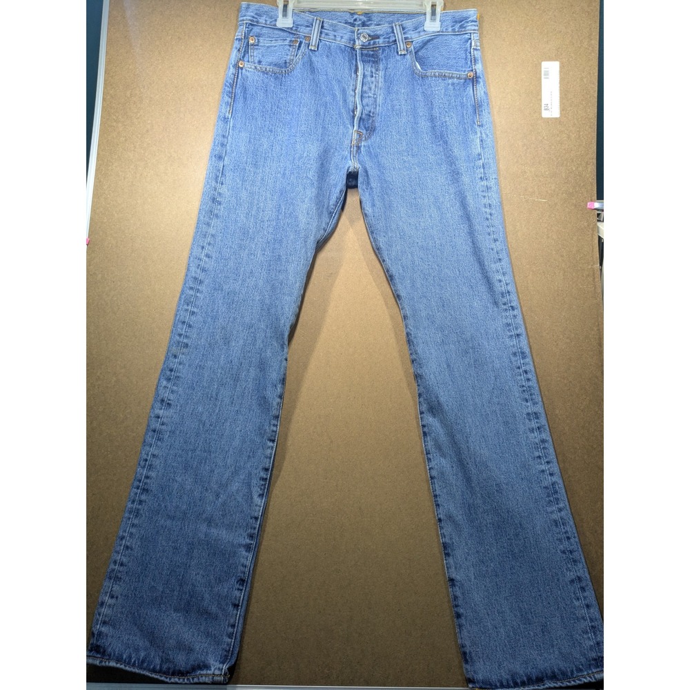 Levis 501 Original Fit Jeans Mens 33x34 Medium Wash Blue Denim Button Fly